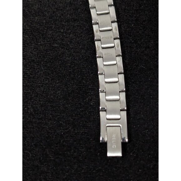 Relic Womens Silver Stainless Steel Watch Quartz Analog 5.5 in Wrist - Picture 4 of 10